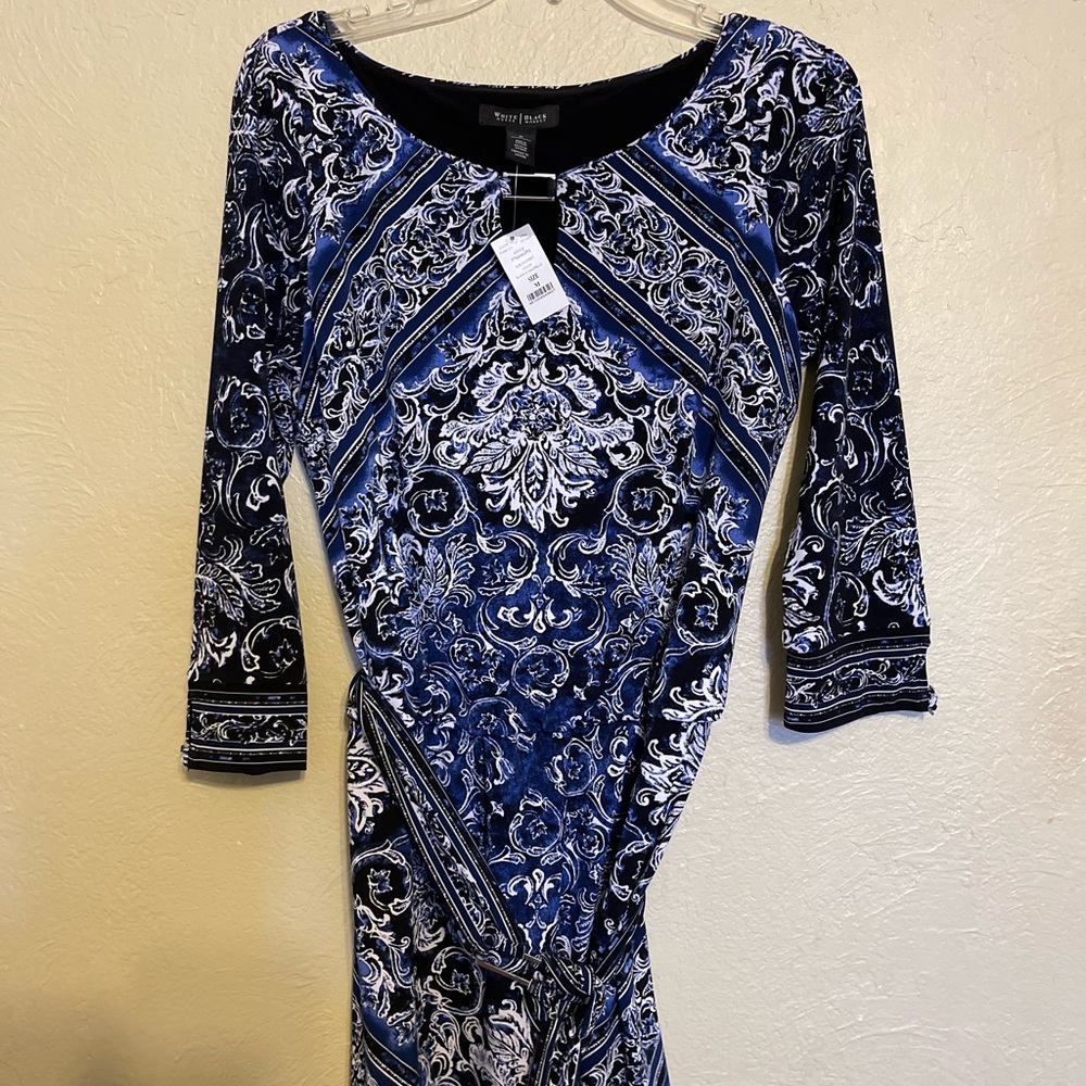 NWT White House Black Market size M Black and blue